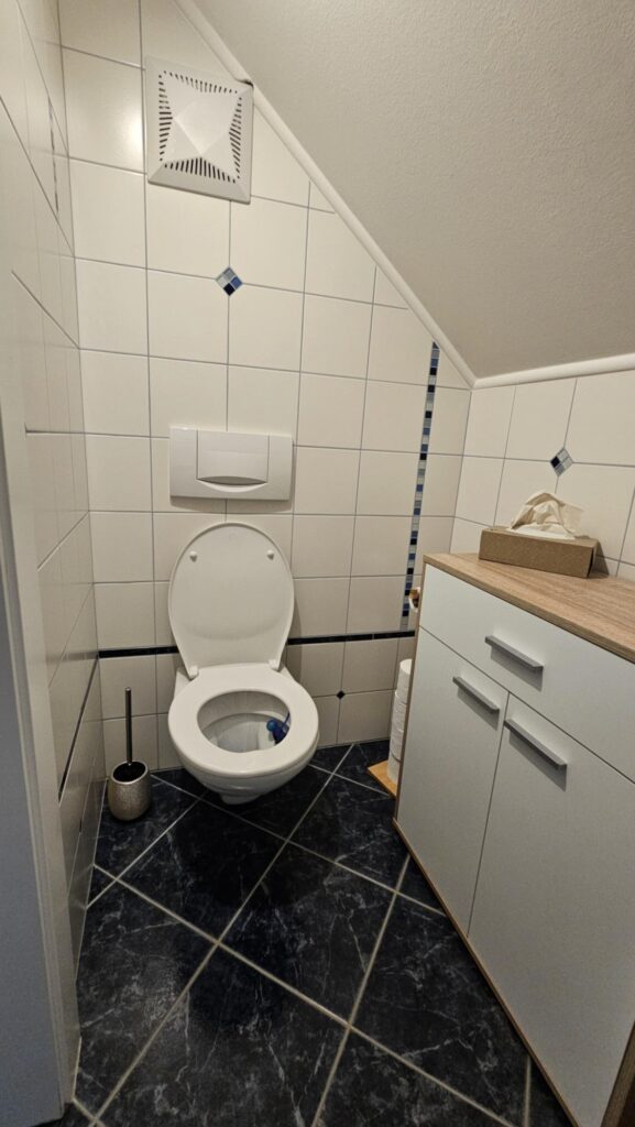 Separates WC der Ferienwohnung Landquartier Moik